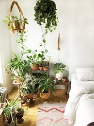 Plant Corner In The Bedroom Love Jungalowjungalow Bedroom Plants Decor Guest Bedroom Design Bedroom Plants These 72 small bedrooms prove that it's not square footage that counts toward supreme stylishness.