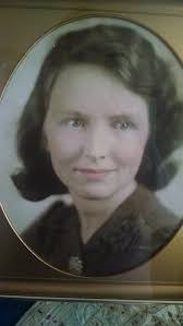 Virginia Knox's Instagram, Twitter & Facebook