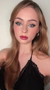 Similar to another 80s song. Listen to the whole thing! 😃Tell me when...