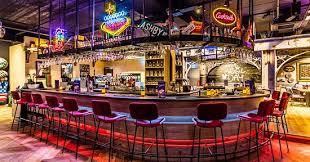 Glowgolf Hollywood Cafe Amsterdam Noord Oost Menu Prices Restaurant Reviews Reservations Tripadvisor
