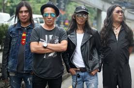 Download lagu kumpulan rock malaysia 80 90an mp3 () dapat kamu download untuk melihat detail lagu kumpulan rock malaysia 80 90an klik salah satu judul yang cocok, kemudian untuk link. Yjpunpmzm0dvxm
