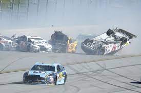 Elliott crowned 2020 nascar cup series champion: 18 Car Accident Sees Aj Allmendinger Flip During Nascar Race At Talladega Sbnation Com