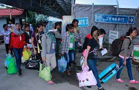 Like an estimated 70% of cambodian migrant workers in the country, uon crossed into malaysia illegally with the help of smugglers. Thousands Of Indonesian Bangladeshi Migrant Workers Arrested In Malaysia In Major Crackdown