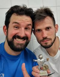 Liebe Vereinsmitglieder,