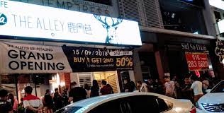 You can get around most of the jalan radins by foot make this your weekend brunch spot in sri petaling. The Alley Bubble Tea é¹¿è§'å·· Sri Petaling Steemit