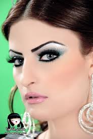 مكياج عرايس 2012 مكياج عرائس مودرن 2012 اجمل صور مكياج عرايس 2012 Hoop Earrings Arabic Makeup Earrings