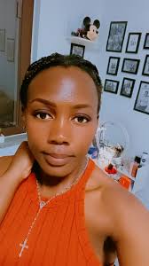 Hello everyone, we are a social basketball team in Kaohsiung. We are  currently recruiting foreign friends who like to play basketball. If you  are interested, you can join us. If u want