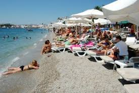 İstisnasız bütün sokakları denize açılan tipik bodrum mahallesi. Bitez Beach Bild Von Bitez Beach Bodrum Tripadvisor