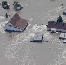 Indem wir unseren flüssen ihre natürliche bewegungsfreiheit genommen haben, haben wir eine situation geschaffen, die uns außerordentlichen schaden zufügen kann. Hochwasser Fischbeck Geht Nach Dammbruch Unter Bilder Fotos Welt