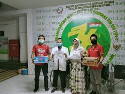 Sehubungan dengan itu, dengan niat yang tulus dan dilandasi dengan dasar jiwa pengabdian yang tinggi yang mengedepankan semangat keikhlasan, kejujuran, dan kerukunan, serta dengan mengharap rahmat, hidayah, inayah, dan ridlo allah swt, yayasan ansharus sunnah bermaksud untuk. Banyak Warga Peduli Kesehatan Paramedis Banyumas Ekspres