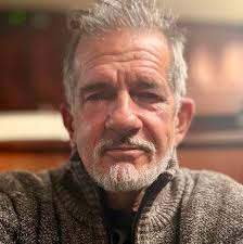 Poor visibility at Whytecliff today, only 2-4m at 16m depth