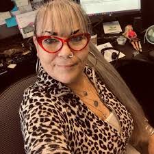 Damian Singleton's Instagram, Twitter & Facebook