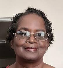 Gloria Holmes Obituary