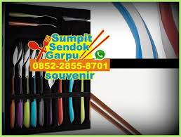 Sendok Garpu Dan Pisau Tergolong Peralatan 083i 0260 I25i Wa Garpu Peralatan Makan Sumpit