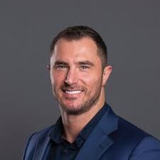 spike davis (@spikedavis93)