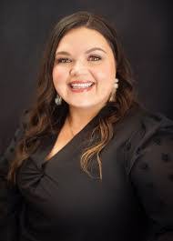 Shelly Torres's Instagram, Twitter & Facebook