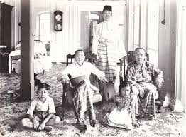 Keb titi gajah dan sultan abdul hamid college. The Sultan S Abduction