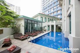 Senang sekali bisa menginap di the settlement hotel melaka, dapat welcome drink nyonya telang, bisa merasakan konsep eropa klasik campur melayu di eh, ada vilanya juga yang adem. The Settlement Hotel Review What To Really Expect If You Stay