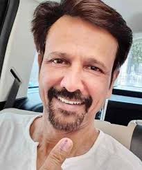 Ray web series is an indian hindi language netflix web series directed by filmfare award winner abhishek chaubey, cannes nominee vasan bala and national award winner srijit mukherji. Netflix Ray Web Series Cast Crew Release Date Roles Salary Wiki More