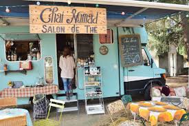 Chai Nomad Le Food Truck Salon De The Salon De The Design De Food Truck Camion De Nourriture