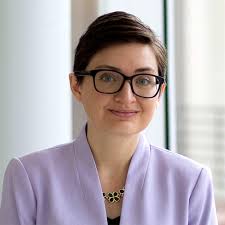 Beverly Osborn's Instagram, Twitter & Facebook