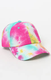 By simply binding the twisted fabric with rubber bands. High Summer Tie Dye Dad Hat Tie Dye Outfits Summer Tie Dye Tie Dye Hat
