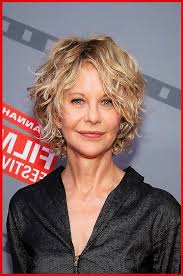 Resultado De Imagem Para Meg Ryan 2018 Meg Ryan Hairstyles Thin Curly Hair Hair Styles