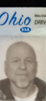 If anyone knows a Allan Matthew Simones from Mansfield we found his wallet  outside . Dm me if you know him so we can return his wallet 😊