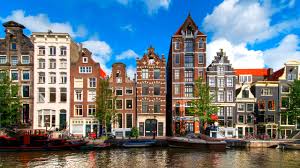 We talked to a maria tash piercing expert about what you need to know before getting your daith pierced, including pain level and cost. Nikkietutorials Shares Her Beauty Guide To Amsterdam Allure