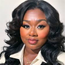 I'm hiring for an Influencer Manager to join our team at CÉCRED :)