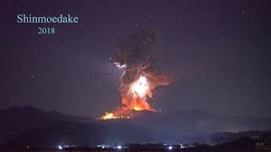 Enjoy the videos and music you love, upload original content, and share it all with friends, family, and the world on youtube. Explosive Eruption Of Shinmoedake Volcano In Japan æ–°ç‡ƒå²³ã®çˆ†ç™ºçš„å™´ç« Youtube Japan Volcano Nature