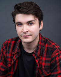 Starting the year off right with some awesome headshots courtesy of  @headshotsandpasta 🍝 Cheers to 2025!