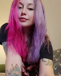 Introduction and hair discussion in feral neurodivergent community