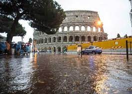 Roma e viterbo maggiormente colpite leggi tutto articolo. Maltempo Su Roma Allagamenti E Alberi In Strada Traffico In Tilt Affaritaliani It