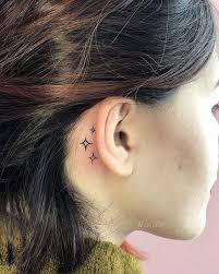 45 Small Tattoo Ideas That Will Inspire You To Color Your First Tattoo Color Ideas I In 2020 Kleine Tattoo Ideen Tattoo Ideen Tattoo Hinterm Ohr