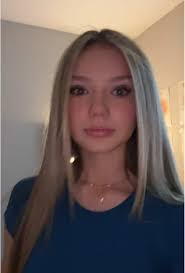 Julia Shine's Instagram, Twitter & Facebook