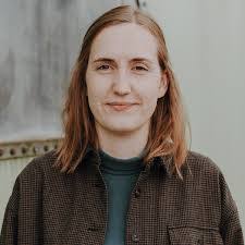 Greta Maurer's Instagram, Twitter & Facebook