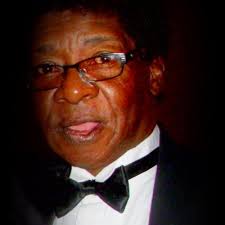 Tirena Hewitt (@tiehew01)