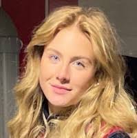 Ashley Tedder's Instagram, Twitter & Facebook