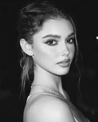 Ella Smith (@ellaaaa.s) · Instagram photos and Reels