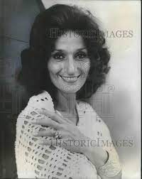  1971 Press Photo Dimitra Arliss In Grants Toomb The Guiding Light T Historic Images