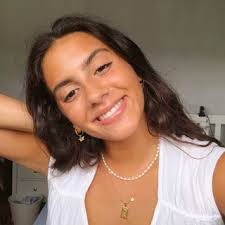 Email Address of @naynaflorence Instagram Influencer Profile