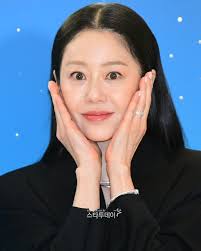 Actor Ko Hyun-jung poses at the opening ceremony of the jewelry brand  Tiffany's "Tiffany House of Ic..