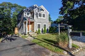 Art deco was one of the most dominant styles of the 1920's & 30's. Tour Architecture Styles From Every Decade Life At Home Trulia Blog