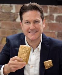 Cameron Parry's Instagram, Twitter & Facebook