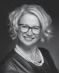 Avery Linton's Instagram, Twitter & Facebook