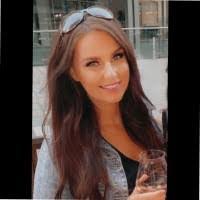 Tanya Leitch's Instagram, Twitter & Facebook