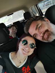 This morning we had the whole park to ourselves. My dad decided to let me  have a little off leash time. We played frisbee for the first time. I love  it because