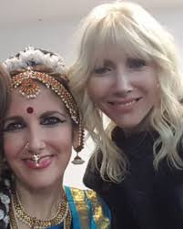 Roxana Harris Stylist updated...