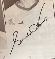 Autographed photos are rare and unique. Gordie Howe Autograph Red Wings Gordie Howe Autograph Authentication Services Specializing In Gordie Howe Autograph Authentication Gordie Howe Autograph Autographs Autographed Signed Authenticated Authentic Authenticity Rackrs Authentication